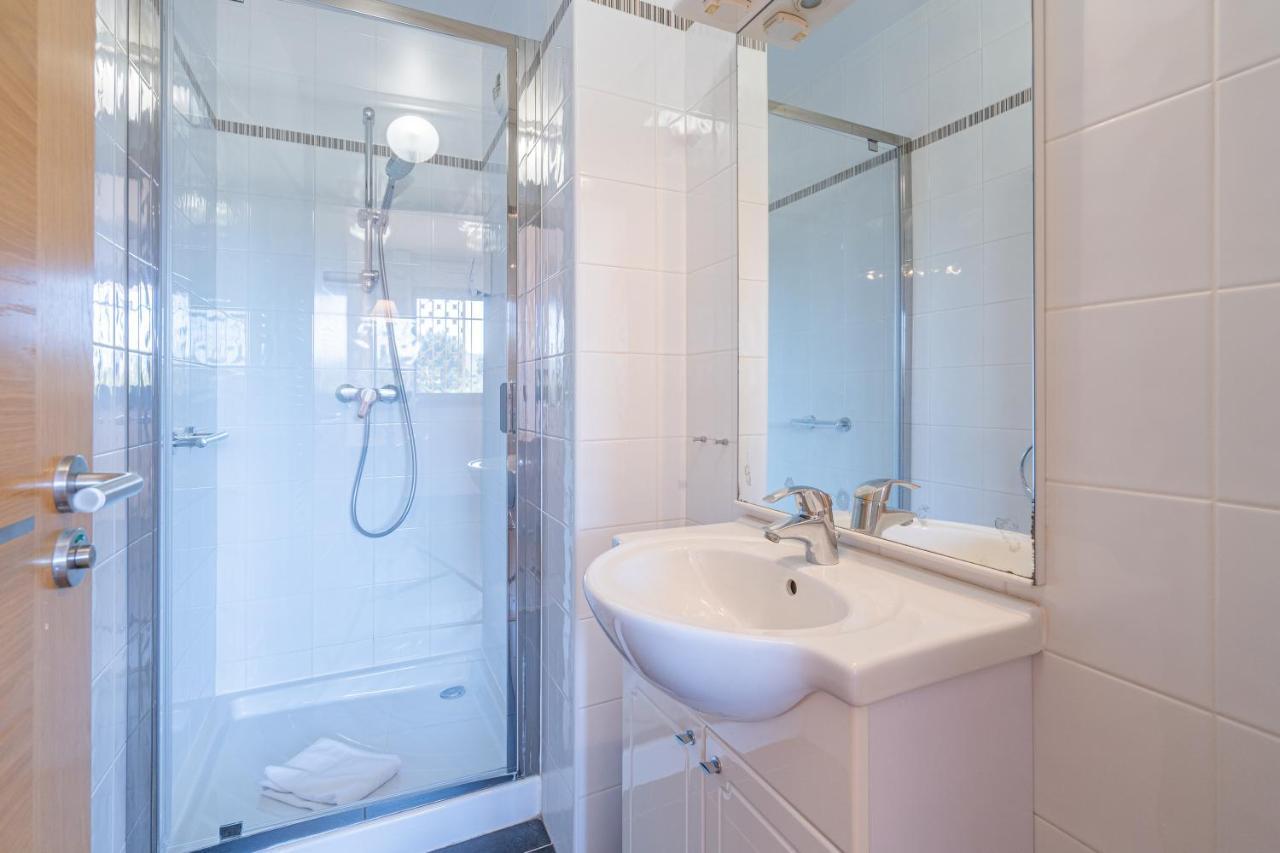Vvf Residence Antibes ฌวง-เลส์-แป็งส์ ภายนอก รูปภาพ